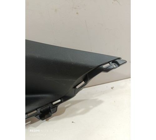 Обшивка багажника правая верхняя