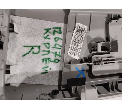 Обшивка центральной стойки правая верхняя