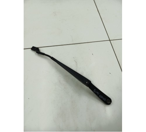 Поводок стеклоочистителя (левый)
