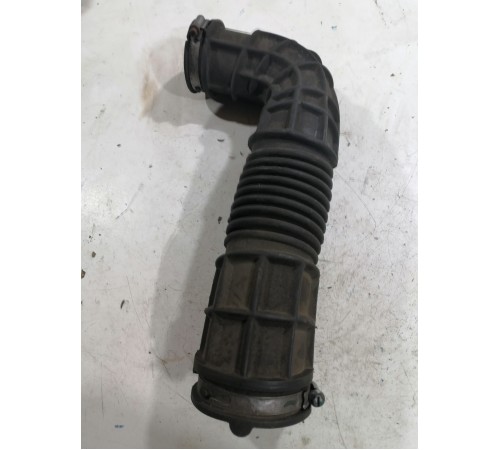 Патрубок воздушного фильтра