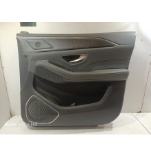 Обшивка двери передней правой