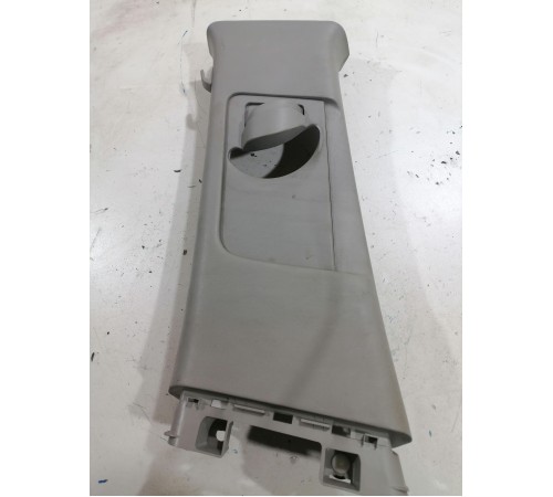 Обшивка центральной стойки левая верхняя