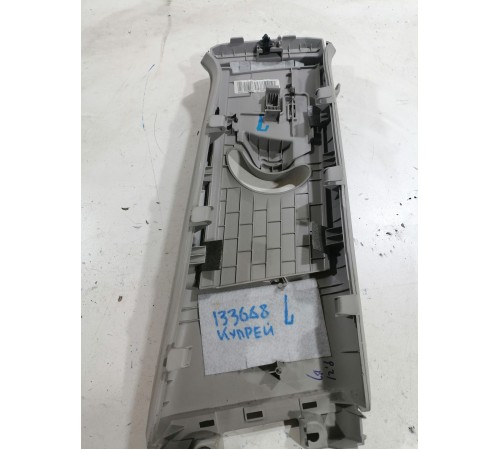 Обшивка центральной стойки левая верхняя