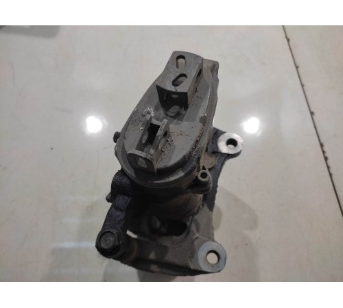 Суппорт (задний, правый)