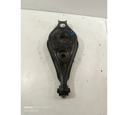 Рычаг правый задний нижний поперечный