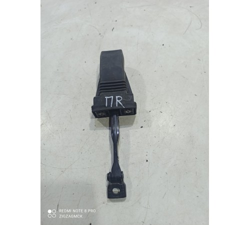 Ограничитель двери(передний правый)