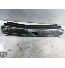 Накладка замка багажника