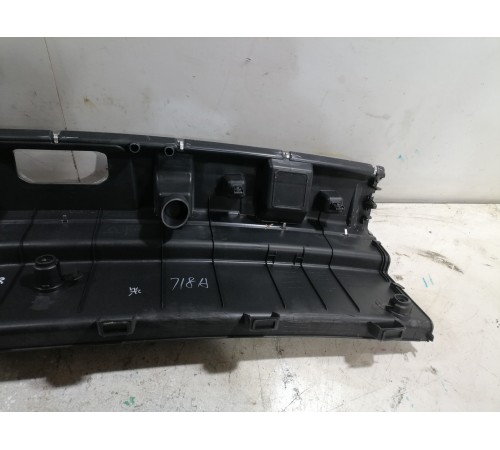 Накладка замка багажника