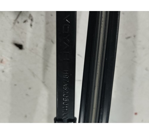 Поводок стеклоочистителя левый