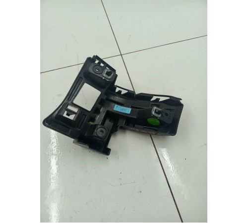 Кронштейн заднего бампера левый