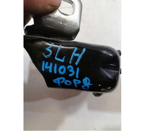 Петля двери задняя левая нижняя