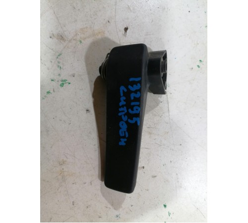 Ручка открывания капота 