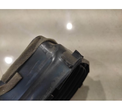 Воздушный дефлектор(центральный левый)