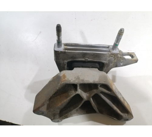 Подушка опора двигателя левая