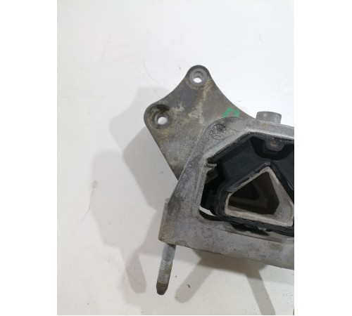 Подушка опора двигателя левая