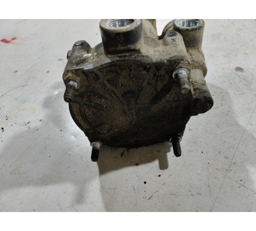 Кран управления тормозами прицепа