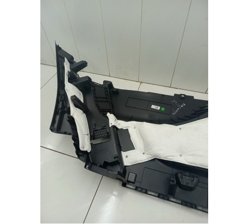 Обшивка багажника правая