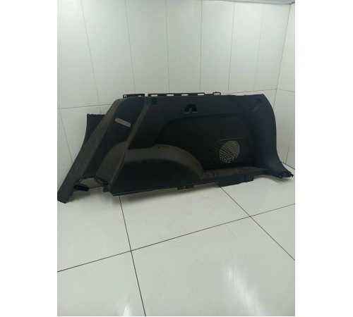 Обшивка багажника правая