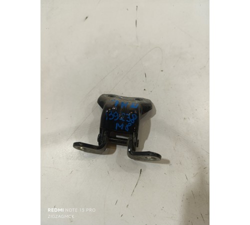 Петля двери передняя левая нижняя