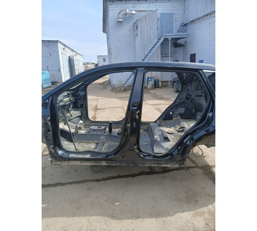 Порог со стойкой левый