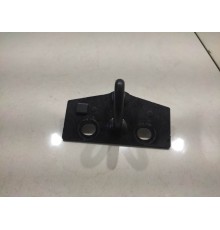 Ответная часть замка багажника