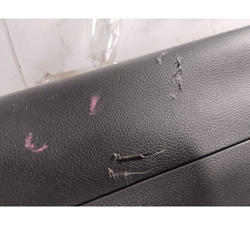 Обшивка двери передняя правая