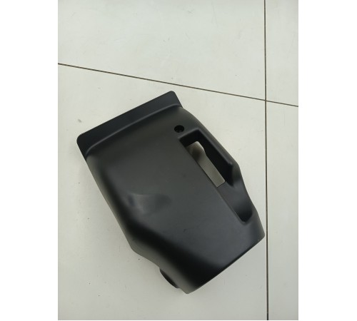 Кожух рулевой колонки нижний