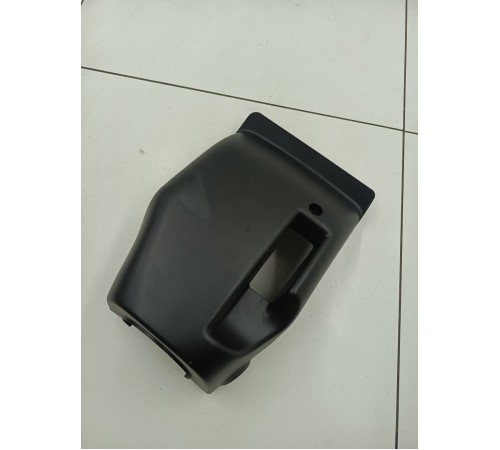 Кожух рулевой колонки нижний