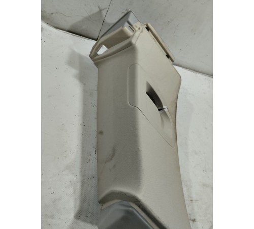 Обшивка стойки (задняя правая)