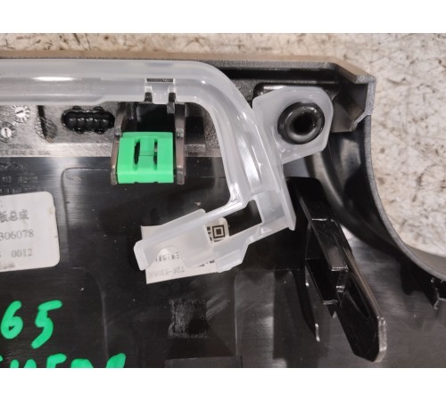 Накладка торпедо декоративная