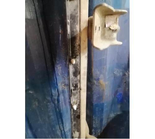 Подножка порога левая