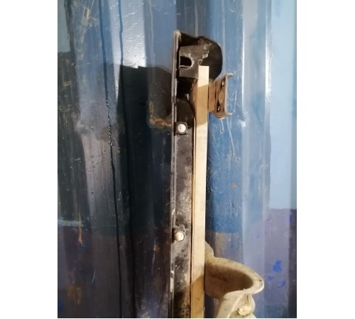 Подножка порога левая