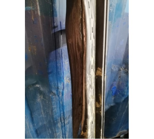 Подножка порога левая