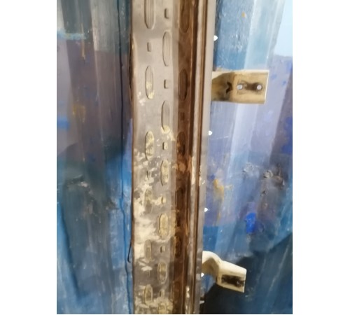 Подножка порога левая