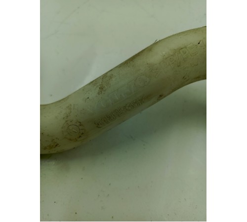 Горловина бачка омывателя