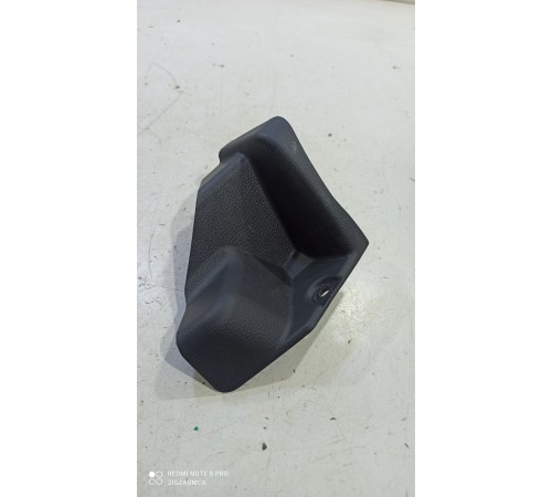 Обшивка стойки передняя левая