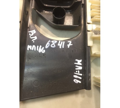 Обшивка стойки (верхняя, правая)