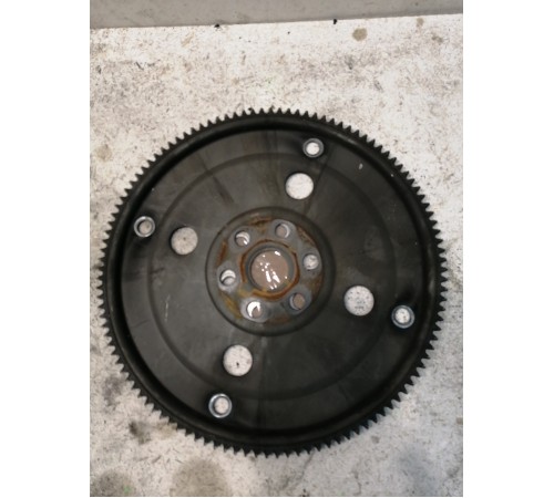 Маховик двигателя