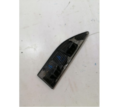 Накладка переднего крыла правая