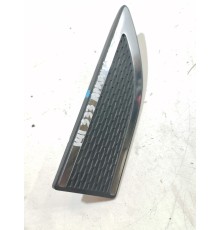 Накладка переднего крыла правая