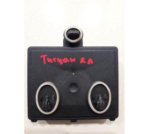 Блок управления дверью (задний левый)