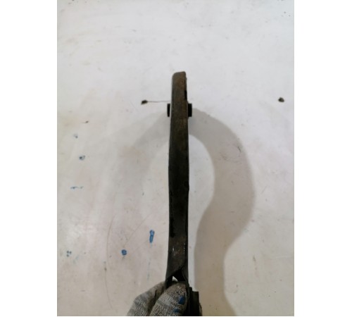 Рычаг задний верхний