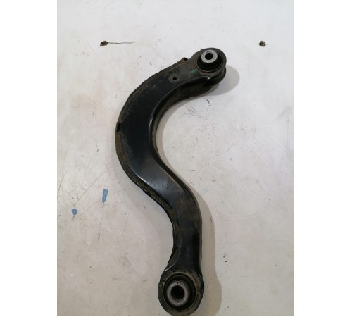 Рычаг задний верхний