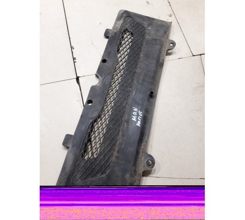 Решетка капота (рамка уплотнительная)