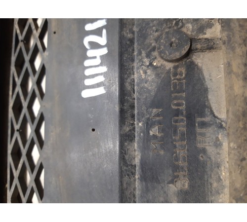 Решетка капота (рамка уплотнительная)