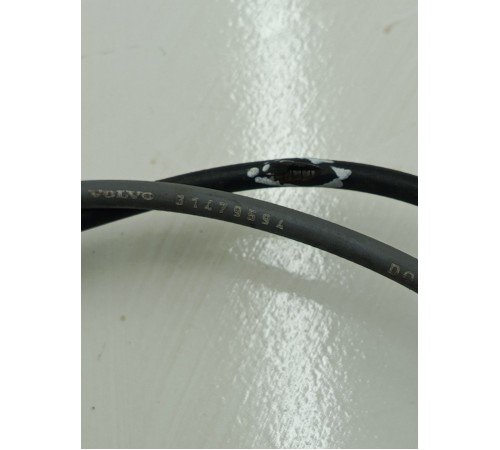 Трос открывания капота