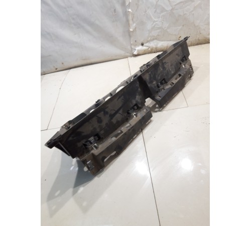 Кронштейн заднего бампера