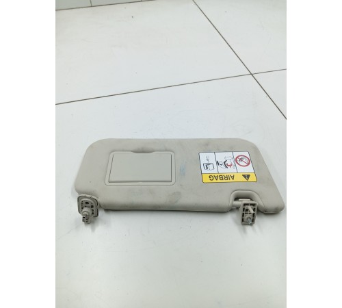 Козырек солнцезащитный правый