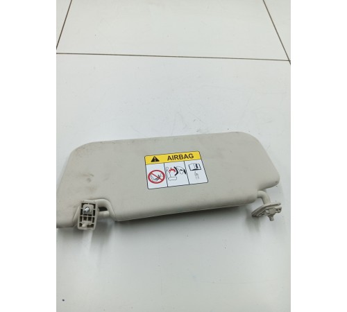 Козырек солнцезащитный правый