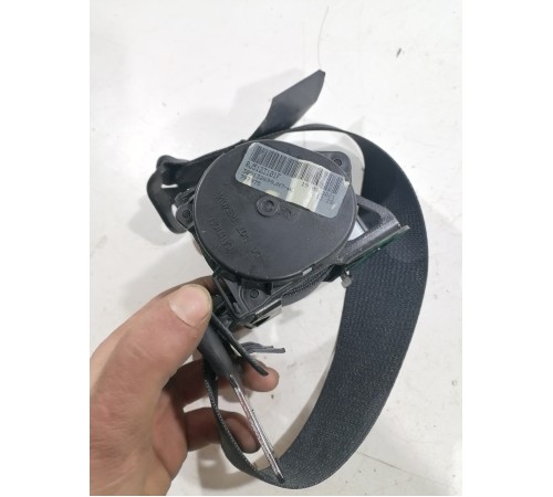 Ремень безопасности задний правый